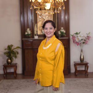 Home shirt with detachable sleeves (yellow)