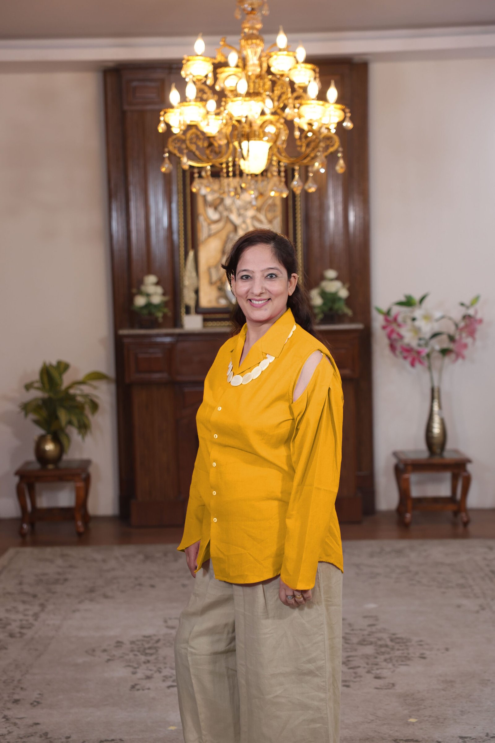 shirt with detachable sleeves (yellow)