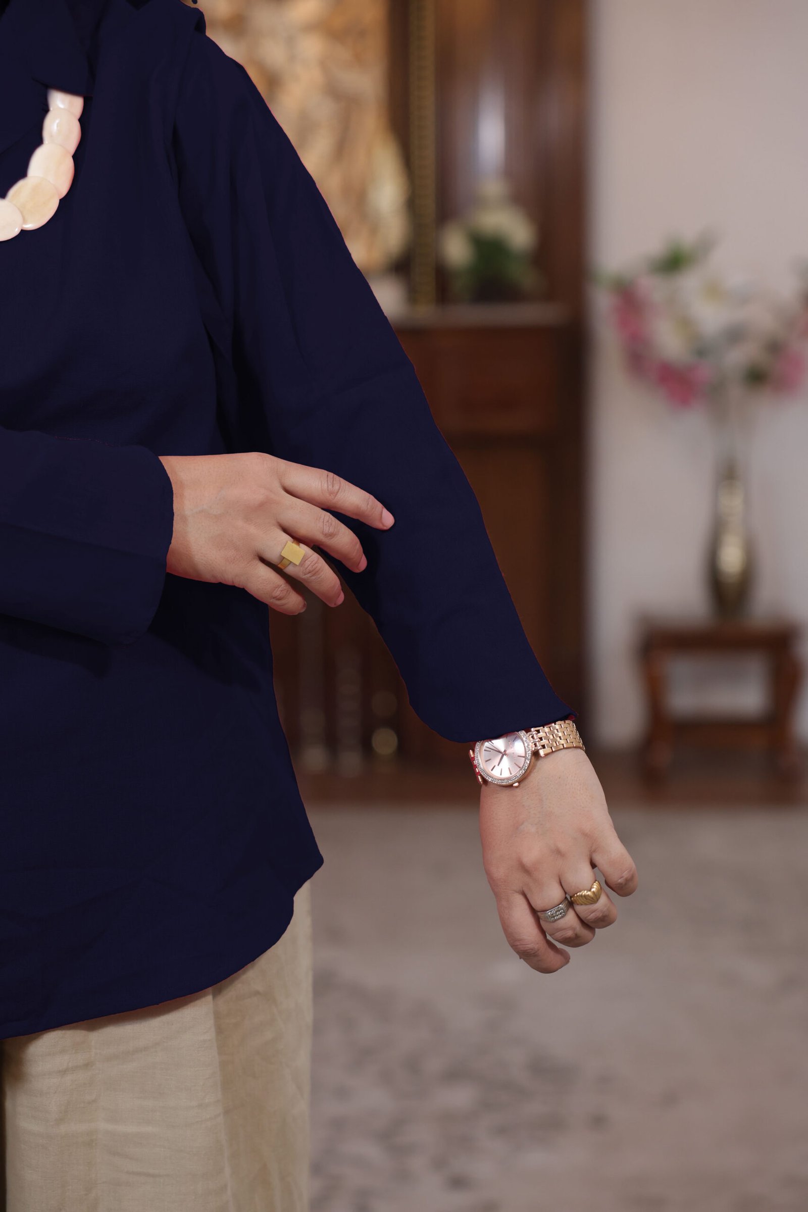 shirt with detachable sleeves (black) (copy)